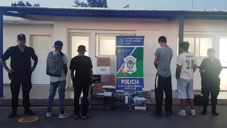 Detención de una banda dedicada a la adulteración de cigarrillos.