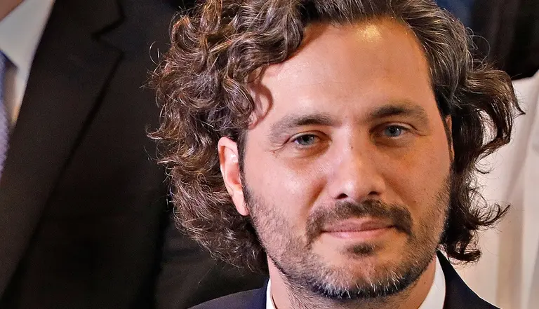 Cafiero anticipó que "a partir del lunes" se retoman actividades en provincias sin "circulación viral" de COVID-19