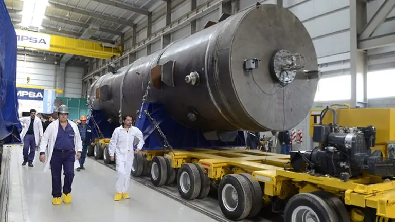 La metalúrgica IMPSA busca inversores para vender parte de sus acciones