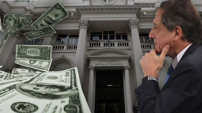 ¿Se viene una devaluación? Esto opinan los expertos tras dos meses que el Banco Central vende dólares