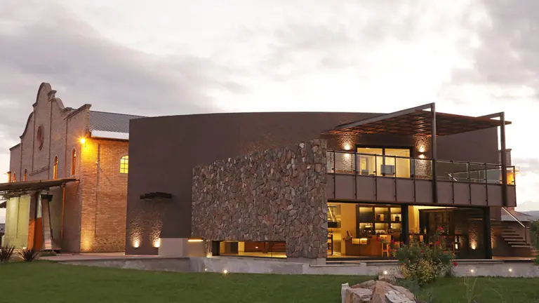 Viña Las Perdices se abre al turismo: ¿qué vinos probar en la bodega?