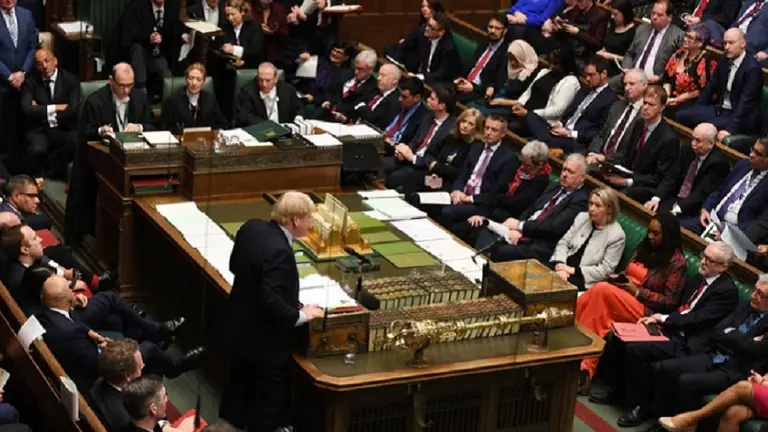 Divorcio sin precedentes: la Cámara de diputados británica aprobó el Brexit y está a un paso de dejar la UE