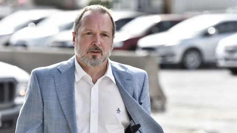 Grupo Clarín pidió dos años de prisión para Sabbatella por abuso de autoridad