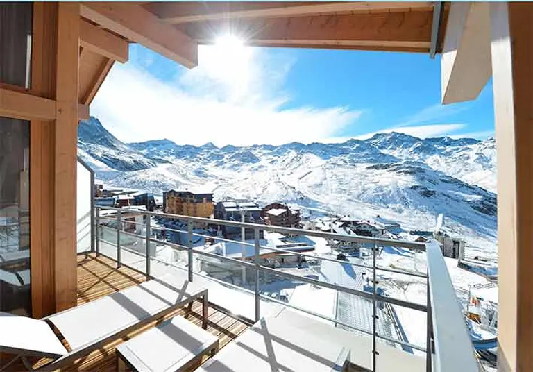 Dujovne dejó Punta del Este y se fue de vacaciones a los Alpes franceses