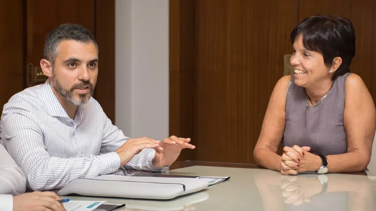 Cristian Girard y Mercedes Marcó del Pont.