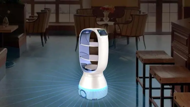 Un robot lleva la comida a las personas en cuarentena por el coronavirus