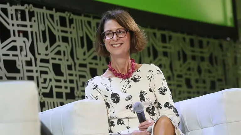 Quién es Abigail Johnson, la dueña del fondo Fidelity Investments que atormenta a Kicillof