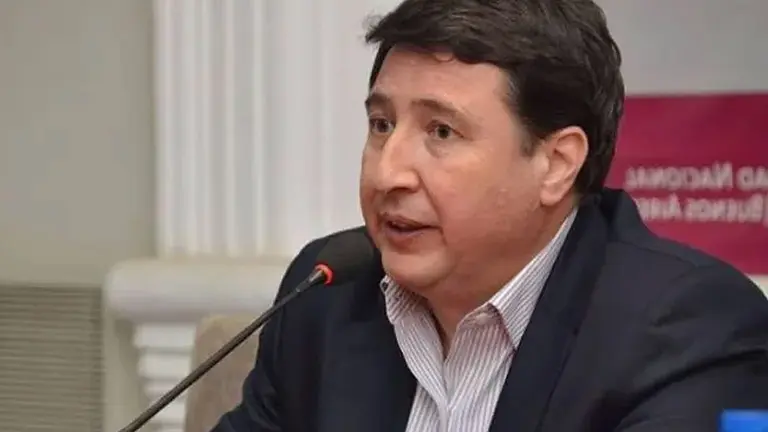 Arroyo prepara un programa de empleo para incluir 550.000 trabajadores