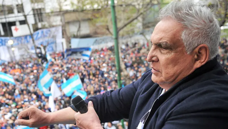 El "Pata" Medina desafía a la justicia y busca a controlar nuevamente UOCRA La Plata