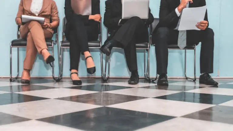 Por la pandemia, se caen las búsquedas de personal y se frenan las nuevas contrataciones