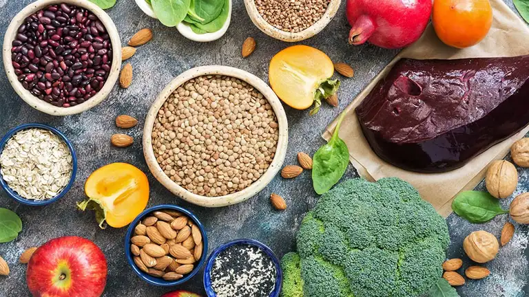 Alimentos saludables y ricos en hierro para combatir la anemia