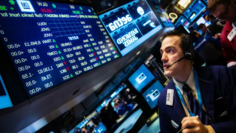 Éxodo récord: inversores restaron u$s109.000 millones en bonos durante la semana