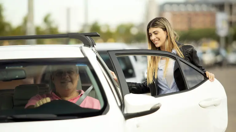 Uber y Lyft, ¿no cumplen sus promesas?: la burbuja de viajes compartidos amenaza con estallar