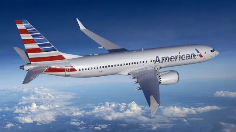 Golpeada por el coronavirus, American Airlines pierde presencia en el mercado de larga distancia