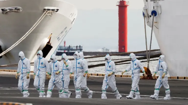 Golpe al negocio de los cruceros: por el coronavirus, empresas de cruceros cancelan todas sus operaciones