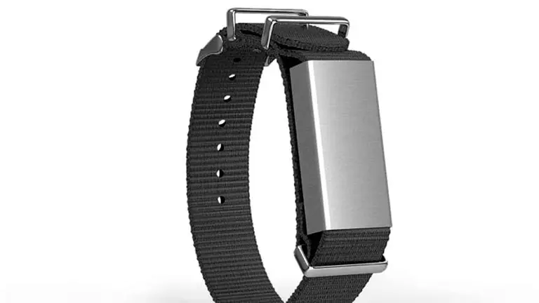 Coronavirus: esta pulsera inteligente previene los contagios