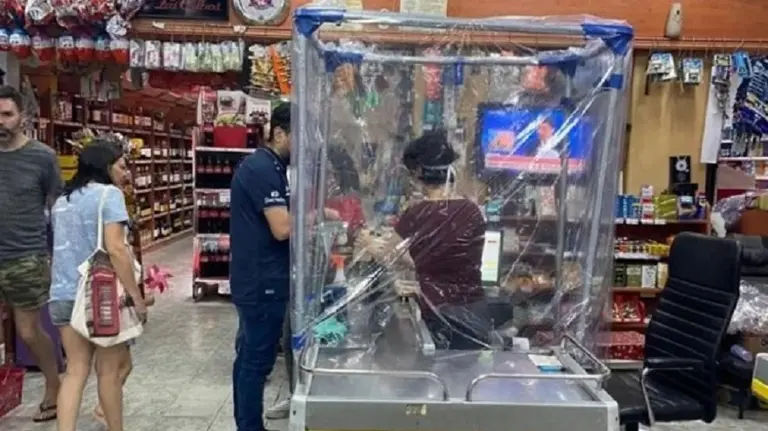 En días de cuarentena, el almacén le gana la batalla de las compras a los supermercados