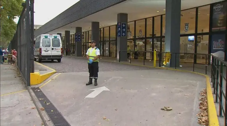 Preocupación en el puerto de Buenos Aires por un crucero con 900 pasajeros