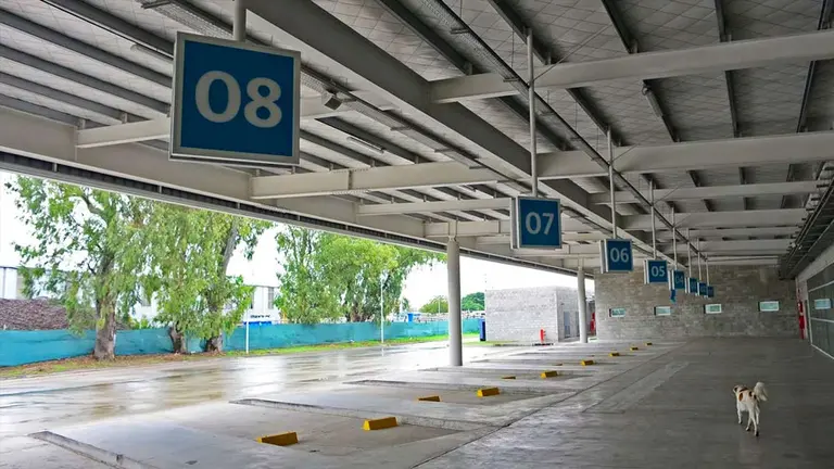 Empresario procesado por coimas y soborno seguirá a cargo de la Terminal de ómnibus de Retiro