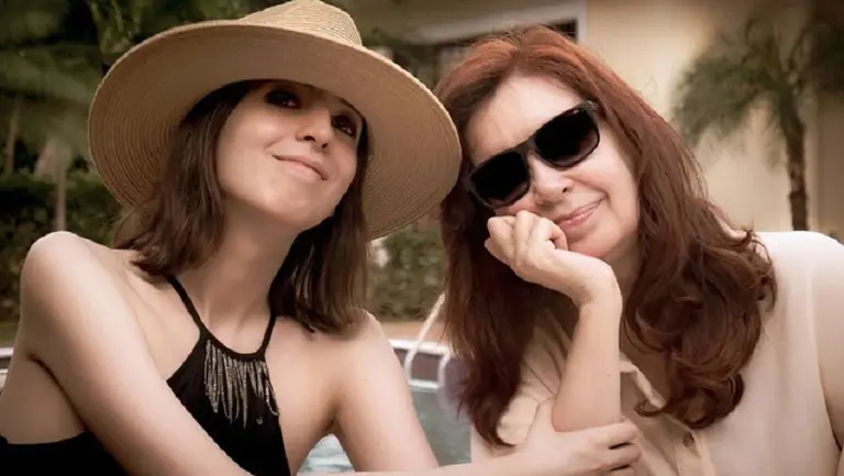 Florencia Kirchner regresará el próximo domingo a la Argentina luego más de un año en Cuba