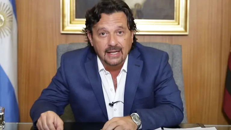 Un gobernador le pidió a Milei que no ceda ante la presión del "Señor del Tabaco"