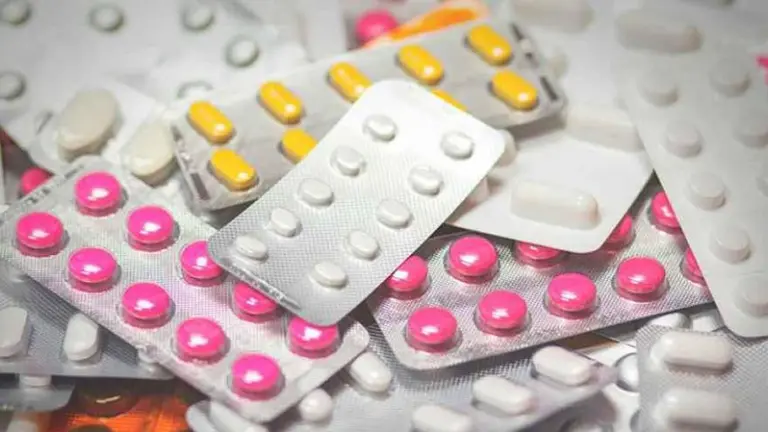 Por qué la OMS suspendió los ensayos con hidroxicloroquina para tratar el coronavirus