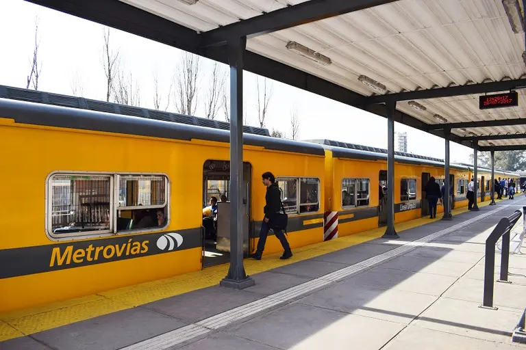 Como Macri, el gobierno de Alberto Fernández vuelve a licitar la concesión del ferrocarril Urquiza