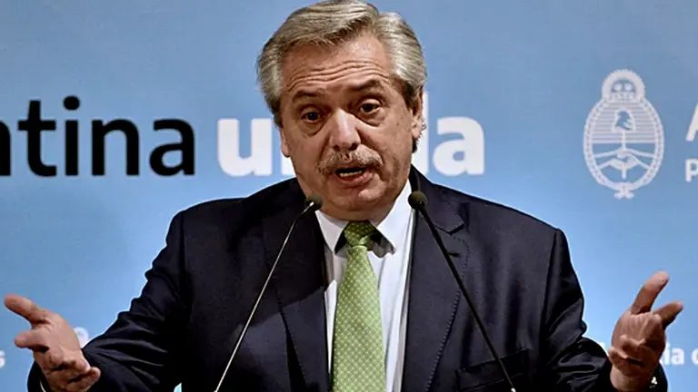 Empresarios, entre el enojo con el Presidente y el reclamo para que reabran los bancos