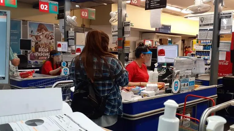 Prevención en supermercados: qué medidas adopta Coto frente a la pandemia