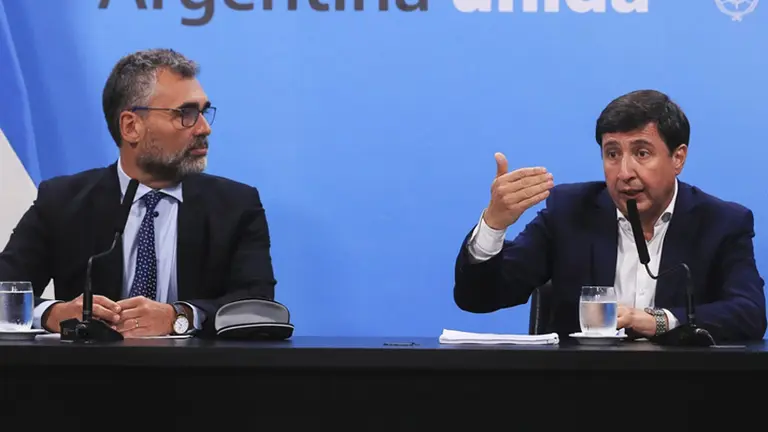 Alejandro Vanoli, titular de Anses, y Daniel Arroyo, ministro de Desarrollo Social.