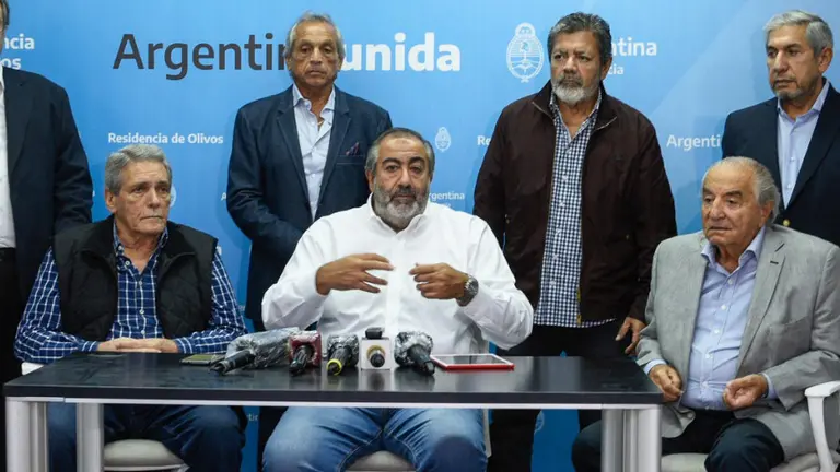 Tras reunión con Fernández, la CGT confirmó que desde el 13 de abril se retomará trabajo de manera gradual