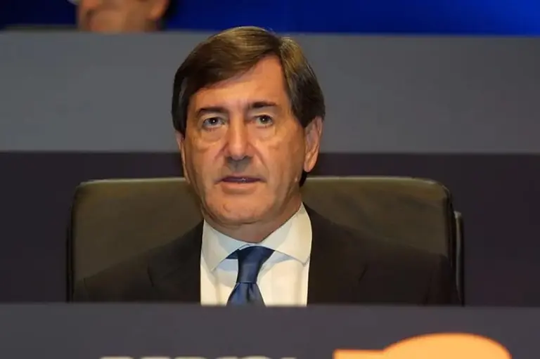 Víctima del coronavirus, Murió Alfonso Cortina, ex presidente de Repsol-YPF