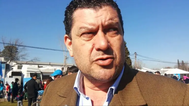 Un pasado turbulento y un video escandaloso: quién es el funcionario echado por Arroyo