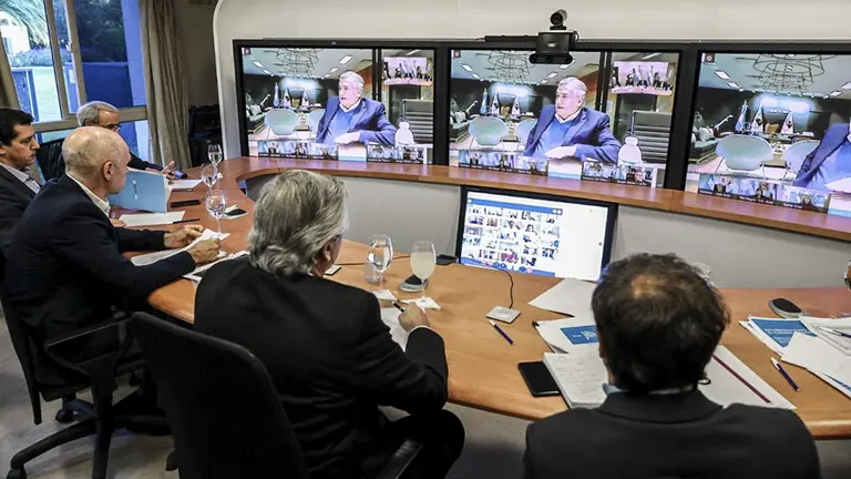 Alberto Fernández define con gobernadores una nueva prórroga de la cuarentena