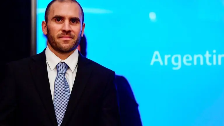 Guzmán apunta a bancos, seguros y fondos locales y se prepara para un "vivir con lo nuestro" versión 2020