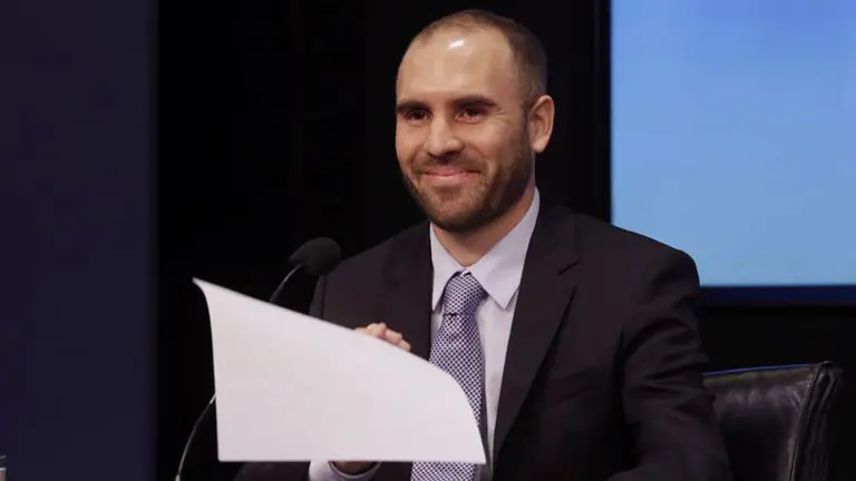 Guzmán y su llamativo "rescate" a un poderoso de Wall Street a horas de presentar la oferta final