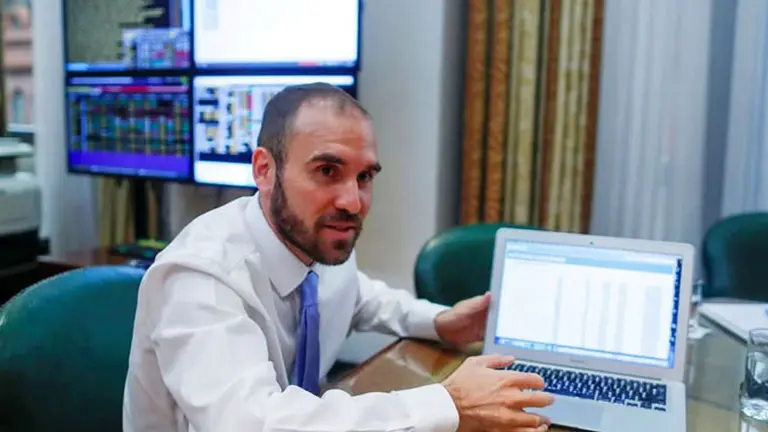 El Gobierno presentó ante la SEC estadounidense una declaración para emitir bonos por u$s50.500 millones para el canje de deuda