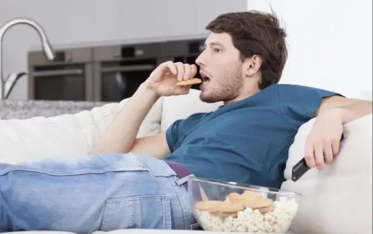 Sedentarismo: cuáles son sus riesgos y cómo combatirlo