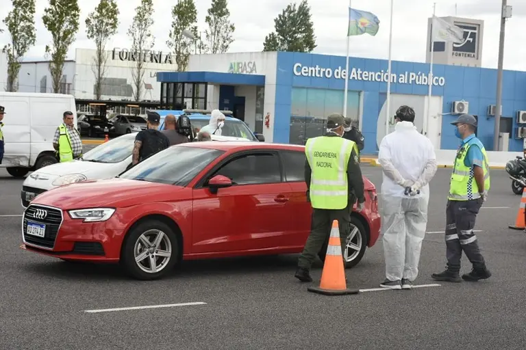 Pese a los controles, miles de automovilistas intentan a la costa atlántica para pasar Semana Santa