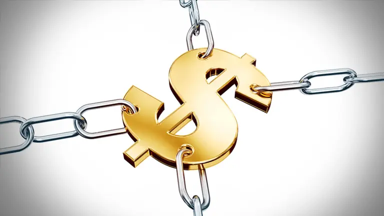 ¿El Gobierno tiene chances de frenar la avanzada del dólar bolsa?: esta es la respuesta que tienen en la City