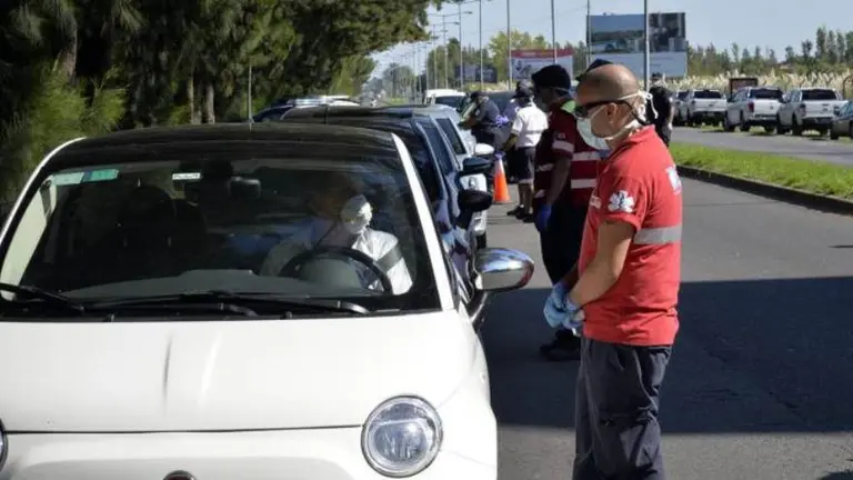 Trabajo en una actividad esencial: ¿tengo que sacar el nuevo permiso para circular?