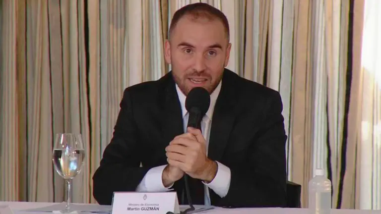 Guzmán lanzó la oferta por la deuda con quita y período de gracia: los puntos clave, uno por uno