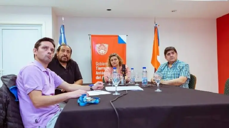 Acuerdan 70% del salario de bolsillo sin aportes ni contribuciones para el sector de electrónica