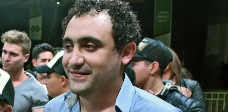 Santa Cruz: un intendente dejó sin comer a policías porque en un control detuvieron a un amigo por violar la cuarentena