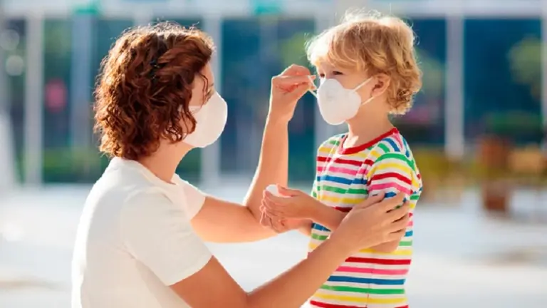 El coronavirus afecta a los chicos: ya hay más de 80 menores de 9 años contagiados en el país