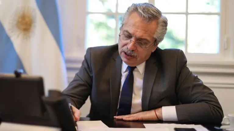 El Gobierno apura la convocatoria a sesiones extraordinarias para debatir el juicio político a la Corte