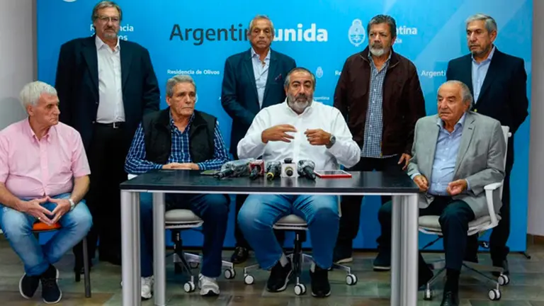 Uno de los líderes de la CGT se desmarcó y acordó el pago del aguinaldo en cuotas en su actividad