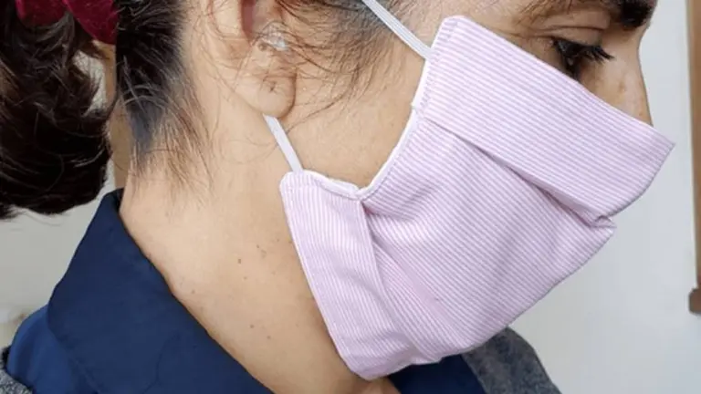 ¿Mal aliento detrás de la máscara para protegerte del coronavirus? razones y soluciones para la halitosis