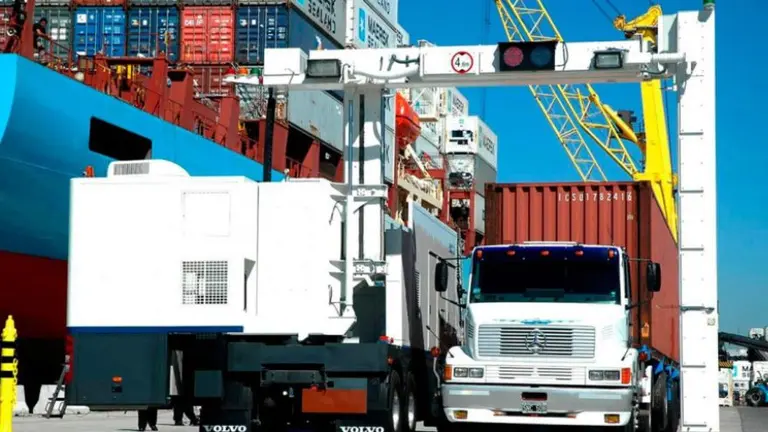 El comercio con Brasil caerá más de 18% en 2020, pero con superávit para la Argentina