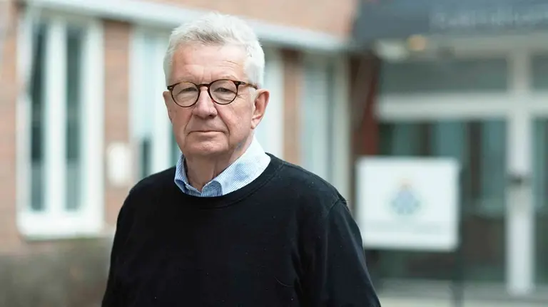 "No importa lo que uno haga, todos se van a contagiar":  epidemiólogo sueco defiende la estrategia de su país